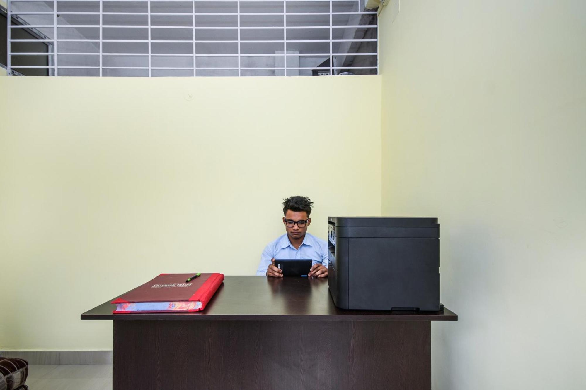 Hotel O Bimal Residency Dispur エクステリア 写真